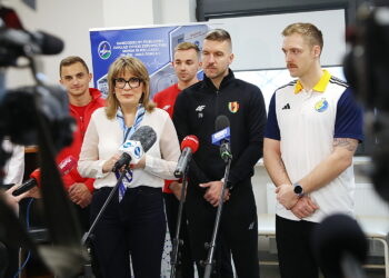 21.11.2025. Kielce. Poliklinika MSWiA. Spotkanie w ramach akcji „Movember” / Fot. Wiktor Taszłow - Radio Kielce