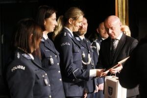Starostwo doceniło najbardziej zasłużone funkcjonariuszki - Radio Kielce