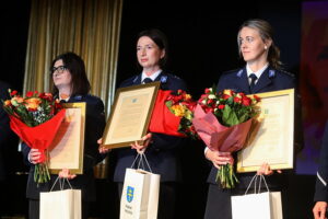 Starostwo doceniło najbardziej zasłużone funkcjonariuszki