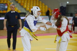 Karatecy kieleckiego klubu zdobyli najwięcej medali, ale nie wygrali - Radio Kielce Karatecy kieleckiego klubu zdobyli najwięcej medali, ale nie wygrali - Radio Kielce