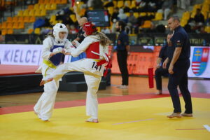 Karatecy kieleckiego klubu zdobyli najwięcej medali, ale nie wygrali - Radio Kielce Karatecy kieleckiego klubu zdobyli najwięcej medali, ale nie wygrali - Radio Kielce