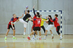 Po heroicznej walce SMS przegrywa z Pałacem Tarnów - Radio Kielce