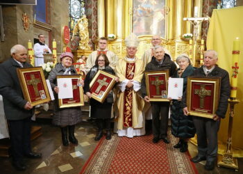 Pomagali bez rozgłosu, zostali nagrodzeni - Radio Kielce Pomagali bez rozgłosu, zostali nagrodzeni