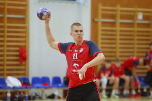 Po heroicznej walce SMS przegrywa z Pałacem Tarnów - Radio Kielce