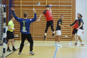 Po heroicznej walce SMS przegrywa z Pałacem Tarnów - Radio Kielce