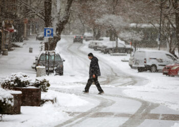 Po śniegu przyjdzie mróz. Na drogach może być ślisko