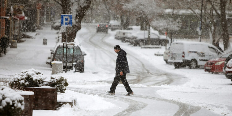 Po śniegu przyjdzie mróz. Na drogach może być ślisko