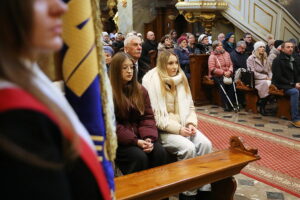 23.11.2025. Kielce. Katedra. Wręczenie medali „Pro Christo Rege et Ecclesia” / Fot. Wiktor Taszłow - Radio Kielce