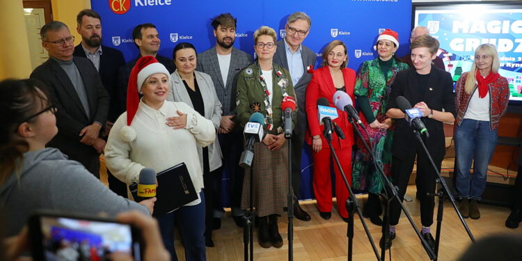 25.11.2025. Kielce. Urząd Miasta Kielce. Konferencja dot. cyklu wydarzeń „Magiczny Grudzień” / Fot. Wiktor Taszłow - Radio Kielce
