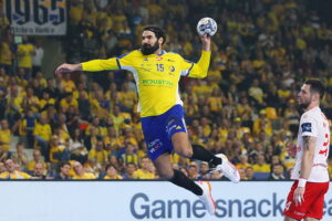 26.11.2025. Kielce. Mecz Ligi Mistrzów Industria Kielce - Dinamo Bukareszt / Fot. Wiktor Taszłow - Radio Kielce