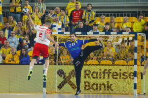 26.11.2025. Kielce. Mecz Ligi Mistrzów Industria Kielce - Dinamo Bukareszt / Fot. Wiktor Taszłow - Radio Kielce