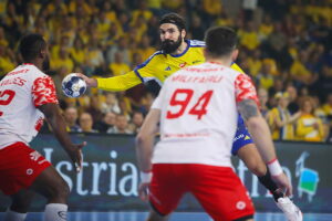 26.11.2025. Kielce. Mecz Ligi Mistrzów Industria Kielce - Dinamo Bukareszt / Fot. Wiktor Taszłow - Radio Kielce