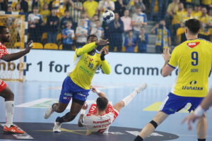 26.11.2025. Kielce. Mecz Ligi Mistrzów Industria Kielce - Dinamo Bukareszt / Fot. Wiktor Taszłow - Radio Kielce