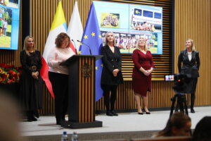 Empatia to część ich pracy. Zostali za nią wyróżnieni - Radio Kielce 27.11.2025. Kielce. Dzień Pracownika Socjalnego / Fot. Wiktor Taszłow - Radio Kielce