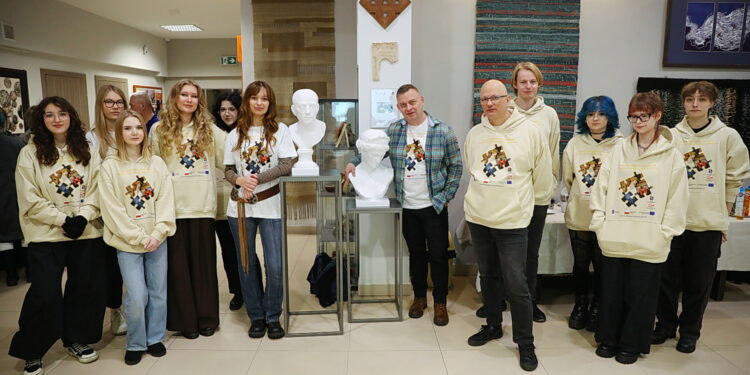 Uczniowie „Plastyka” wrócili z Pragi z cenną wiedzą