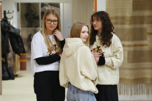 28.11.2025. Kielce. Podsumowanie projektu w ramach programu „Zagraniczna mobilność edukacyjna uczniów i absolwentów oraz kadry kształcenia zawodowego” / Fot. Wiktor Taszłow - Radio Kielce