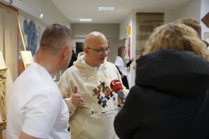 28.11.2025. Kielce. Podsumowanie projektu w ramach programu „Zagraniczna mobilność edukacyjna uczniów i absolwentów oraz kadry kształcenia zawodowego” / Fot. Wiktor Taszłow - Radio Kielce