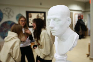 28.11.2025. Kielce. Podsumowanie projektu w ramach programu „Zagraniczna mobilność edukacyjna uczniów i absolwentów oraz kadry kształcenia zawodowego” / Fot. Wiktor Taszłow - Radio Kielce