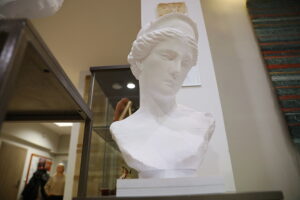 28.11.2025. Kielce. Podsumowanie projektu w ramach programu „Zagraniczna mobilność edukacyjna uczniów i absolwentów oraz kadry kształcenia zawodowego” / Fot. Wiktor Taszłow - Radio Kielce