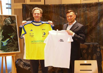 28.11.2025. Kielce. Filharmonia Świętokrzyska. Podpisanie umowy między Filharmonią Świętokrzyską a Klubem Sportowym Iskra Kielce / Fot. Wiktor Taszłow - Radio Kielce