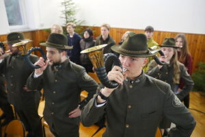 29.11.2025. Zagnańsk. IV Świętokrzyski Konkurs Sygnalistyki Myśliwskiej „Echo Dębu Bartka” / Fot. Wiktor Taszłow - Radio Kielce