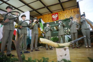 29.11.2025. Zagnańsk. IV Świętokrzyski Konkurs Sygnalistyki Myśliwskiej „Echo Dębu Bartka” / Fot. Wiktor Taszłow - Radio Kielce