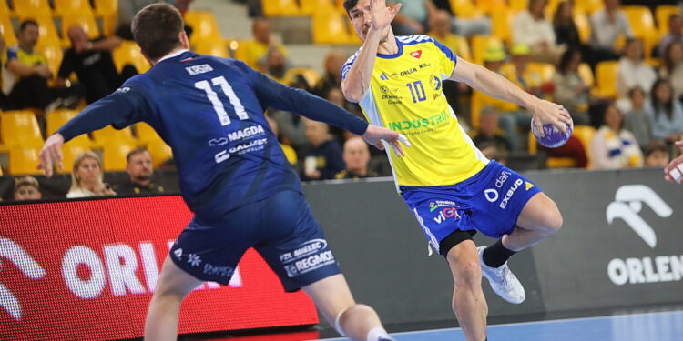 29.11.2025. Kielce. Mecz Stal Mielec - Industria Kielce / Fot. Wiktor Taszłow - Radio Kielce