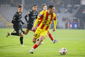 29.11.2025. Kielce. Mecz Korona Kielce - Cracovia Kraków / Fot. Wiktor Taszłow - Radio Kielce