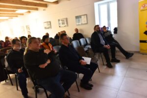 29.11.2025. Końskie. SOWA - KCK. Wystawa „Ziemia Króla 1025-1925-2025- 1000 lat korony polskiej, 100 lat od odkrycia cmentarzyska z XI wieku w Końskich” / Fot. Magdalena Galas-Klusek - Radio Kielce