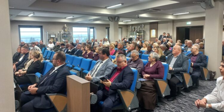 28.11.2025. Kielce. Starostwo powiatowe. I Zjazd Sołtysów powiatu kieleckiego / Fot. Piotr Sawa - Radio Kielce