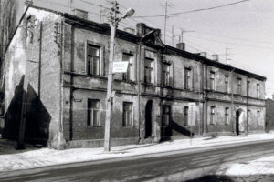 Kielce. Ulica Zagnańska. 1996 rok. Okolice skrzyżowania ulic Zagnańskiej i Jasnej / źródło: fotopolska.eu
