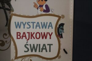 Bajkowa rewolucja w Pacanowie już trwa - Radio Kielce 28.11.2025. Europejskie Centrum Bajki w Pacanowie. Prace modernizacyjne / Fot. Marta Gajda-Kruk - Radio Kielce