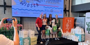 Warszawa. Zawody „Złote Wiosła ” w ergometrze wioślarskim / Fot. Marek Kalwat - Politechnika Świętokrzyska