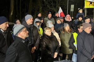 INTERWENCJA. Mieszkańcy protestują przeciwko rozbudowie drogi krajowej - Radio Kielce 26.11.2025. Jaronowice. Program Interwencja / Fot. Wojciech Bolewski - Radio Kielce