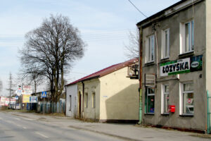 Kielce. Ulica Zagnańska. 24 lutego 2008 roku. Okolice skrzyżowania ulic Zagnańskiej i Krzywej / źródło: fotopolska.eu