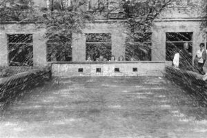 Historia kieleckich ulic. Place Artystów i Konstytucji 3 Maja - Radio Kielce Kielce. Plac Artystów. Lata 1975-1989 / źródło: facebook.com/KielceNaPrzestrzeniLat