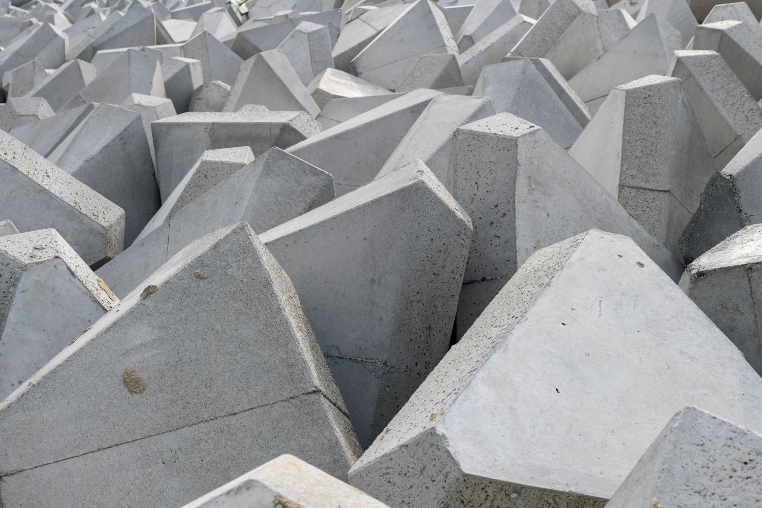 Sztab Generalny: trwa napełnianie składów materiałów w ramach Tarczy Wschód