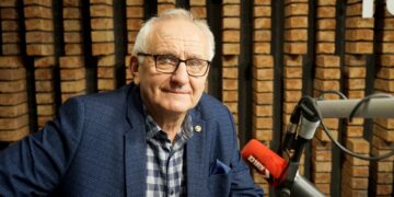 18.11.2025. Radio Kielce. Rozmowa Dnia. Na zdjęciu: Mirosław Malinowski - prezes Świętokrzyskiego Związku Piłki Nożnej / Fot. Piotr Kwaśniewski - Radio Kielce