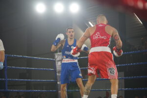 WKB Rushh Kielce pokonuje lidera! Legia Warszawa zatrzymana w Zrębinie - Radio Kielce