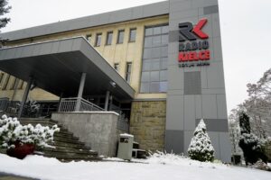 Atak zimy w regionie. Piękne widoki, ale warunki na drogach trudne - Radio Kielce 23.11.2025. Kielce. Zima / Fot. Piotr Kwaśniewski - Radio Kielce
