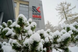 Atak zimy w regionie. Piękne widoki, ale warunki na drogach trudne - Radio Kielce 23.11.2025. Kielce. Zima / Fot. Piotr Kwaśniewski - Radio Kielce