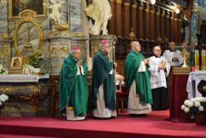 Ubodzy i samotni potrzebują naszej obecności - Radio Kielce 16.11.2025. Sandomierz. Dzień Ubogich 2025 / Fot. ks. Wojciech Kania