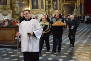 Ubodzy i samotni potrzebują naszej obecności - Radio Kielce 16.11.2025. Sandomierz. Dzień Ubogich 2025 / Fot. ks. Wojciech Kania