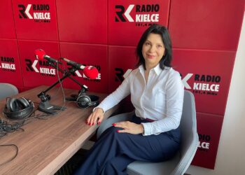 Na zdjęciu: Iwona Korczyńska-Sapielak, prezes Fundacji dla Naszych Dzieci / Fot. Grażyna Szlęzak-Wójcik - Radio Kielce