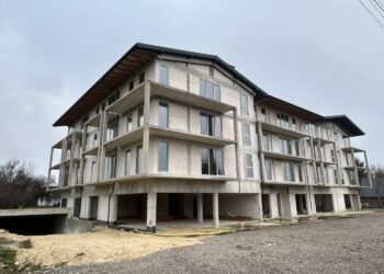 Władze Chmielnika chcą zatrzymać młodych. Pomóc ma w tym budownictwo komunalne