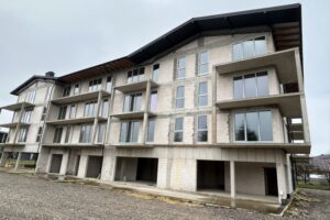 Inwestycja deweloperska przy ul. Szkolnej w Chmielniku / Fot. Marcin Marszałek - Radio Kielce