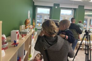 03.11.2025. Osiek. Otwarcie żłobka samorządowego / Fot. Grażyna Szlęzak-Wójcik - Radio Kielce