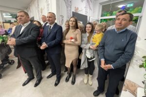 03.11.2025. Osiek. Otwarcie żłobka samorządowego / Fot. Grażyna Szlęzak-Wójcik - Radio Kielce