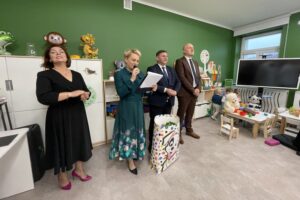 03.11.2025. Osiek. Otwarcie żłobka samorządowego / Fot. Grażyna Szlęzak-Wójcik - Radio Kielce