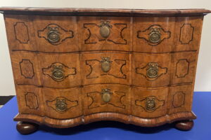 Meble kolbuszowskie na nowej wystawie - Radio Kielce Meble kolbuszowskie na nowej wystawie - Radio Kielce